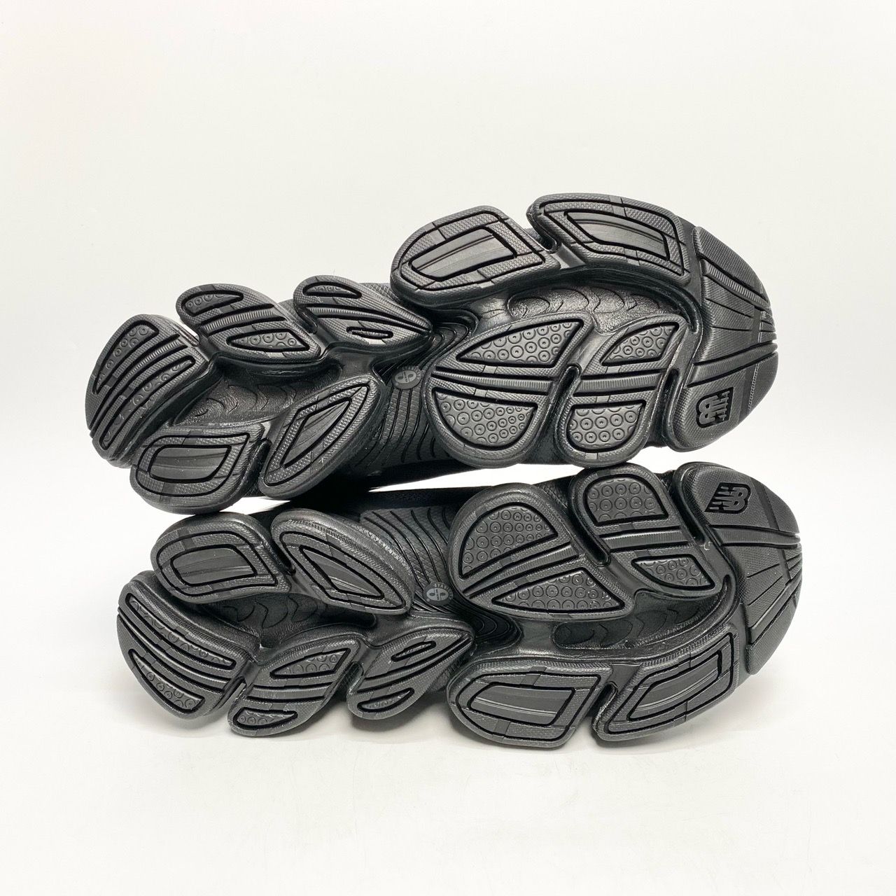  NEW BALANCE ABZORB 2000 TRIPLE BLACK G200070J 