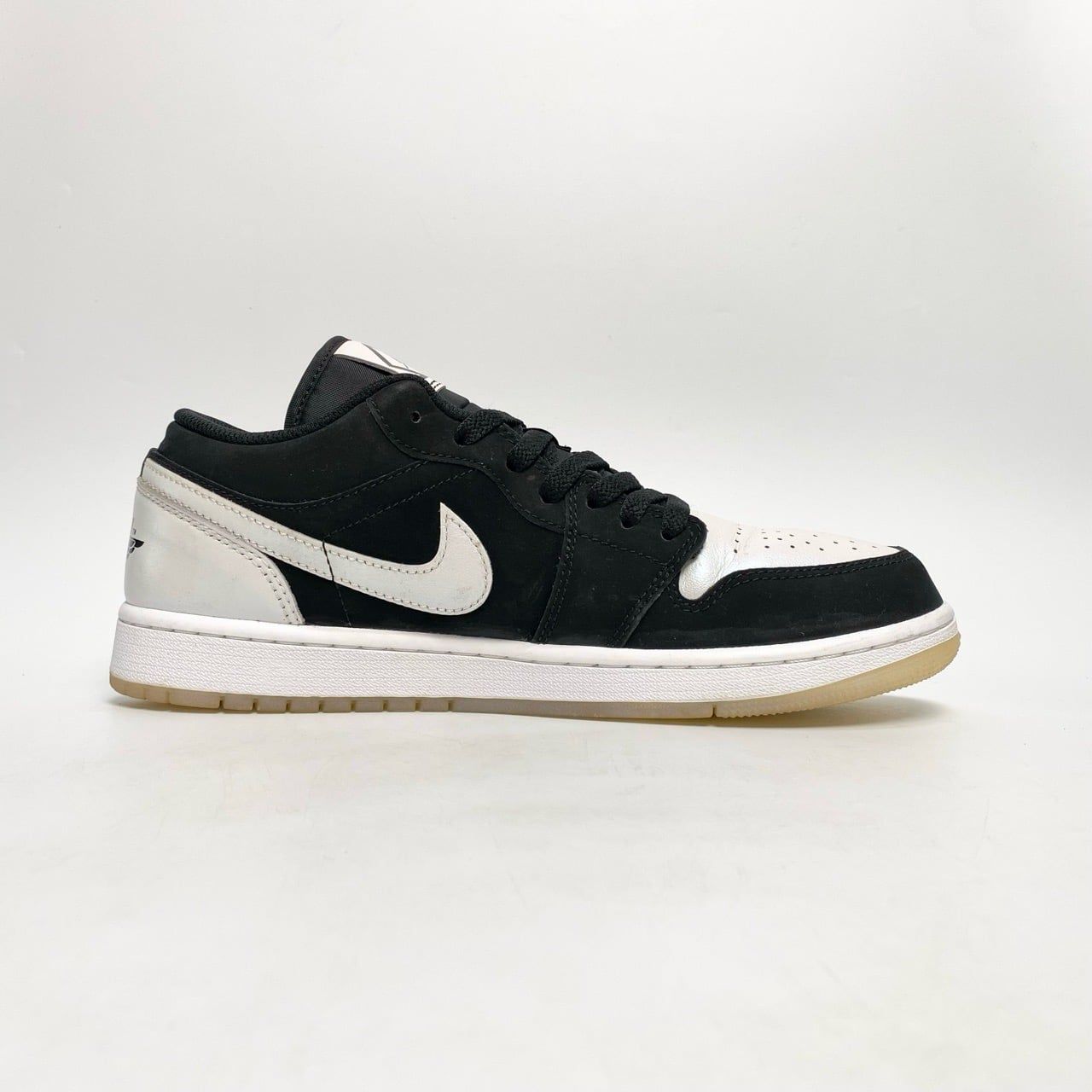  NIKE AIR JORDAN 1 LOW SE DIAMOND DH6931-001 