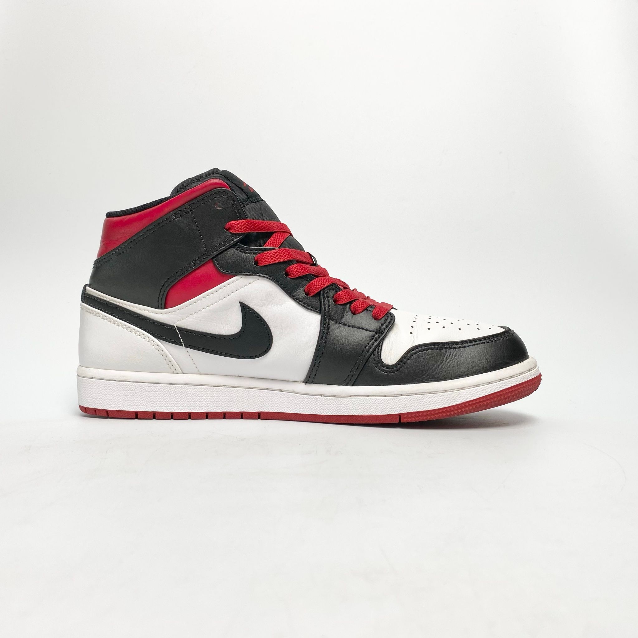  NIKE AIR JORDAN 1 MID ALTERNATE BRED DQ8426-106 