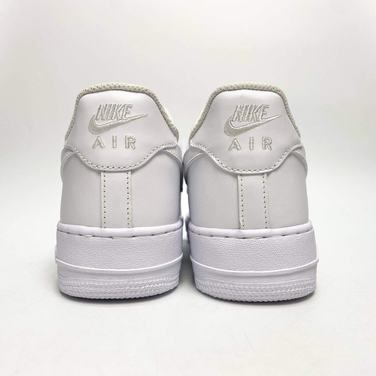  NIKE AIR FORCE 1 07 TRIPLE WHITE CW2288-111 