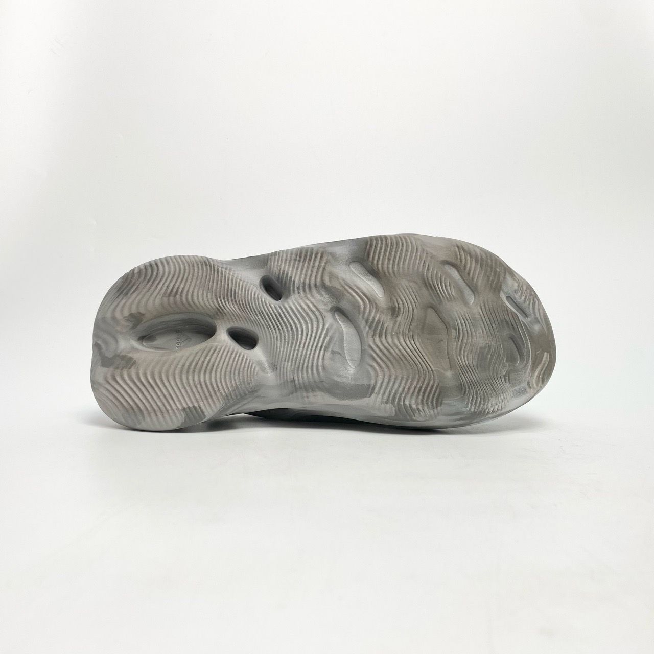  ADIDAS YEEZY FOAM RUNNER MX GRANITE IE4931 