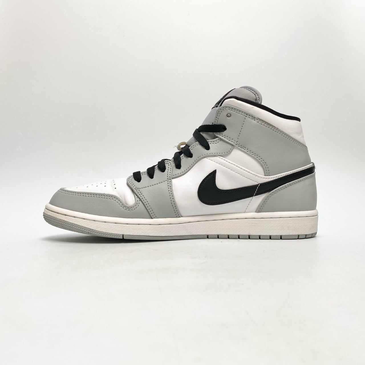  NIKE AIR JORDAN 1 MID SMOKE GREY 554724-092 