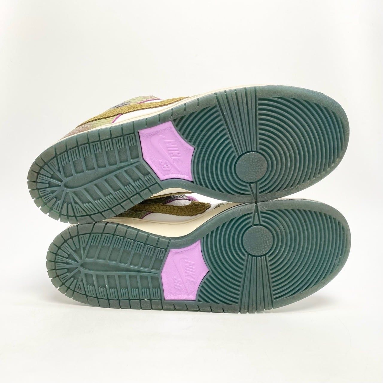  NIKE SB DUNK LOW X ALEXIS SABLONE CHAMELEON HJ3386-300 