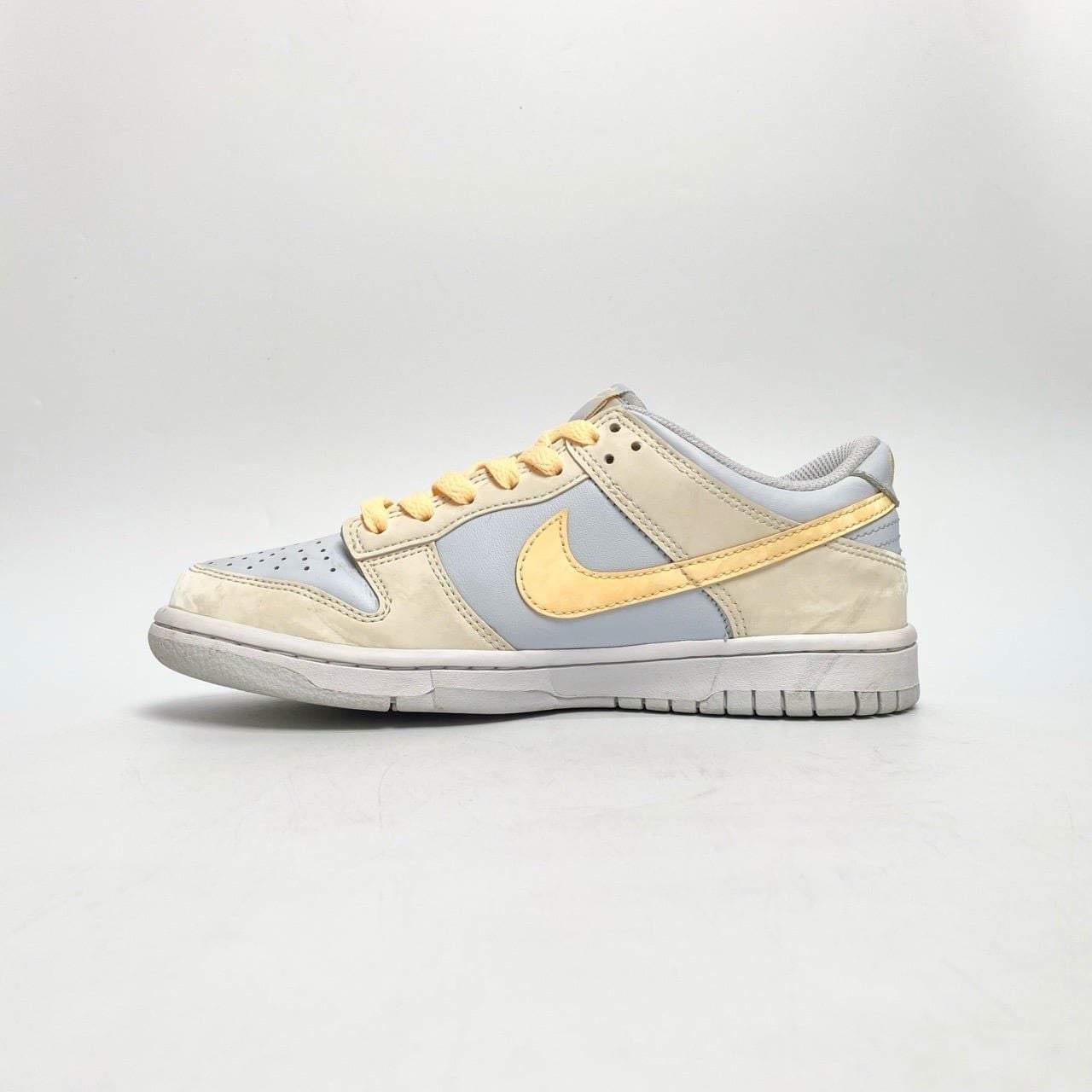  NIKE DUNK LOW MELON TINT FB9109-100 