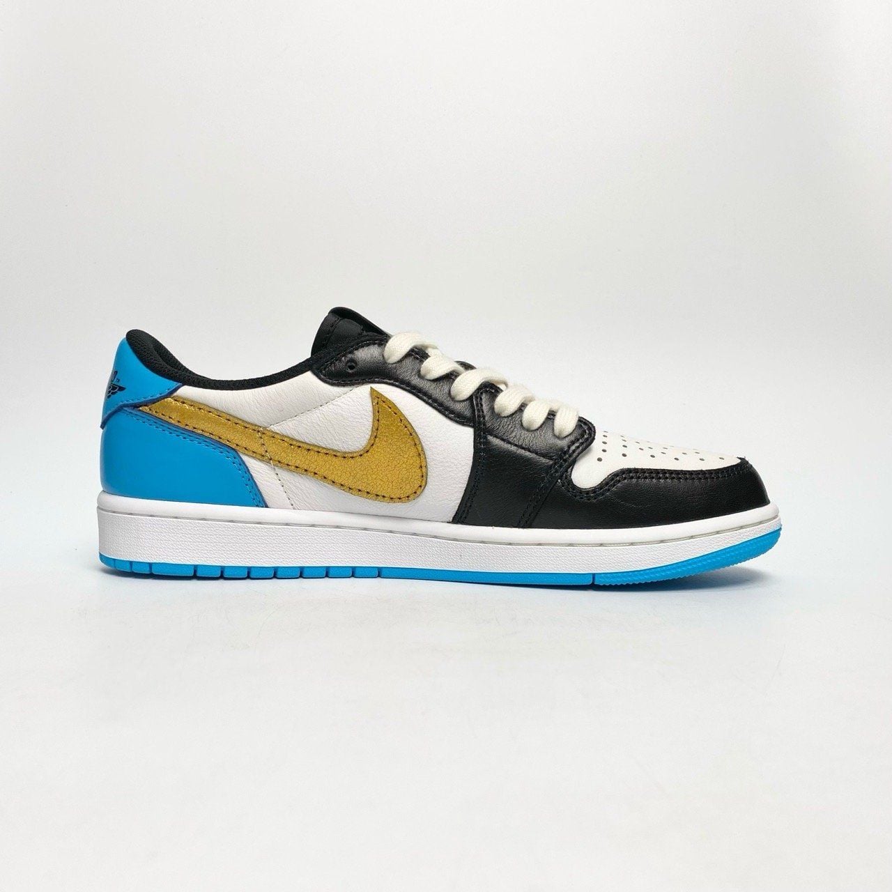  NIKE AIR JORDAN 1 RETRO LOW OG POWDER BLUE ( CUSTUM ) CZ0790-104 
