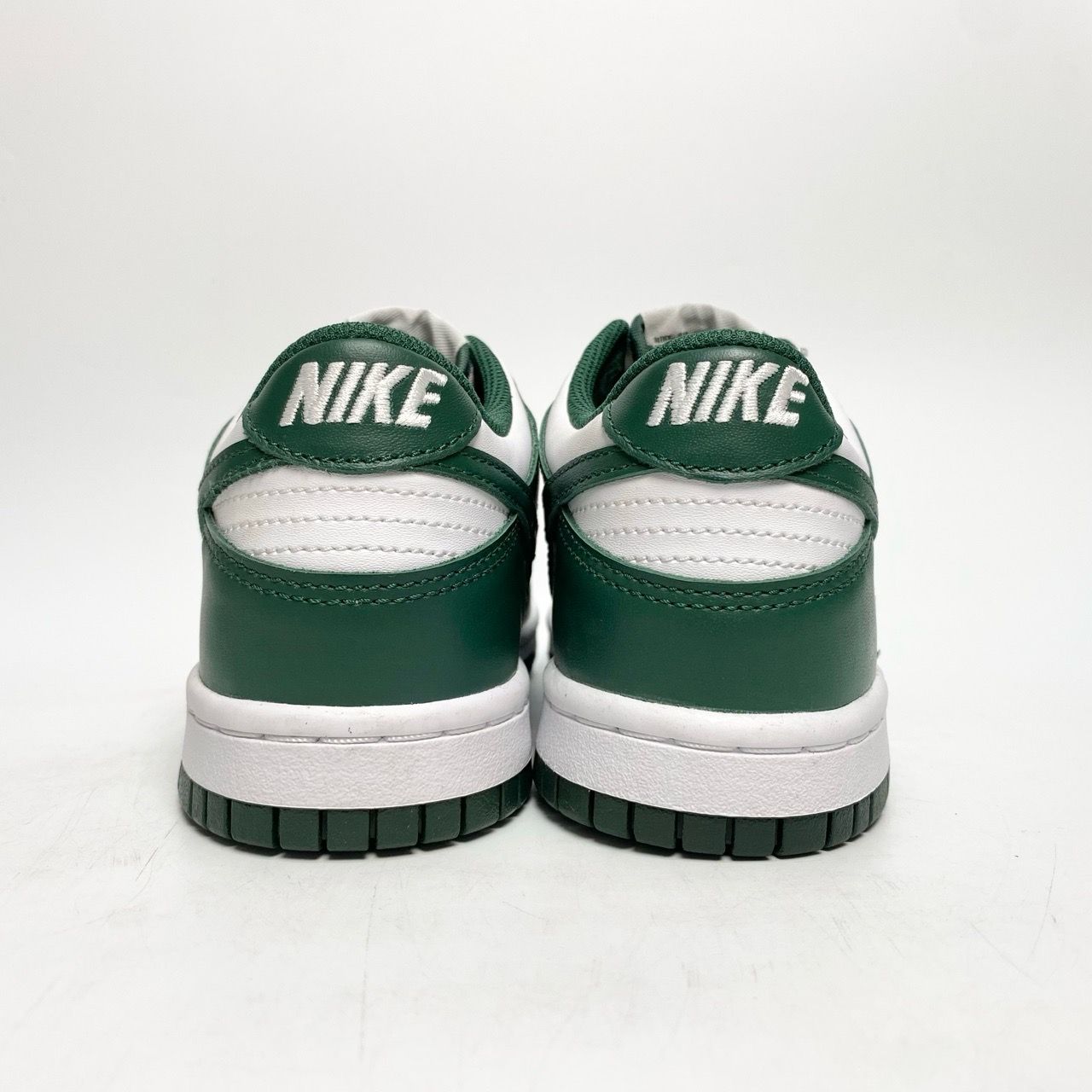  NIKE DUNK LOW MICHIGAN STATE CW1590-102 