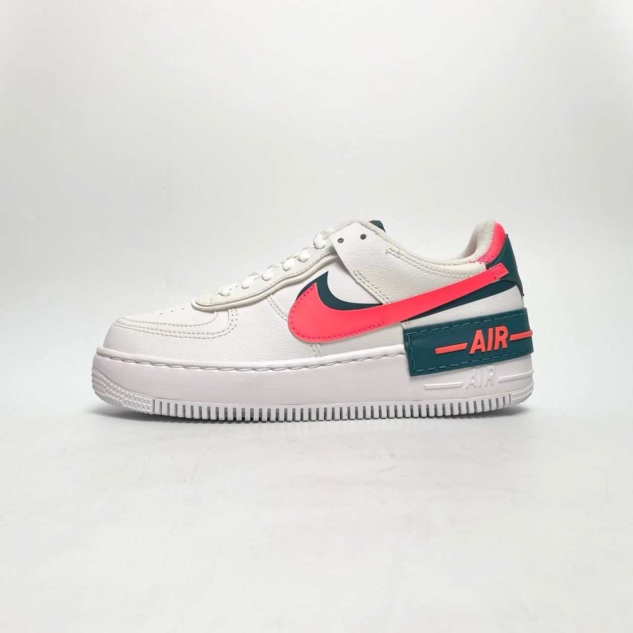  NIKE AIR FORCE 1 SHADOW SE WOMEN'S SOLAR RED - DB3902-100 