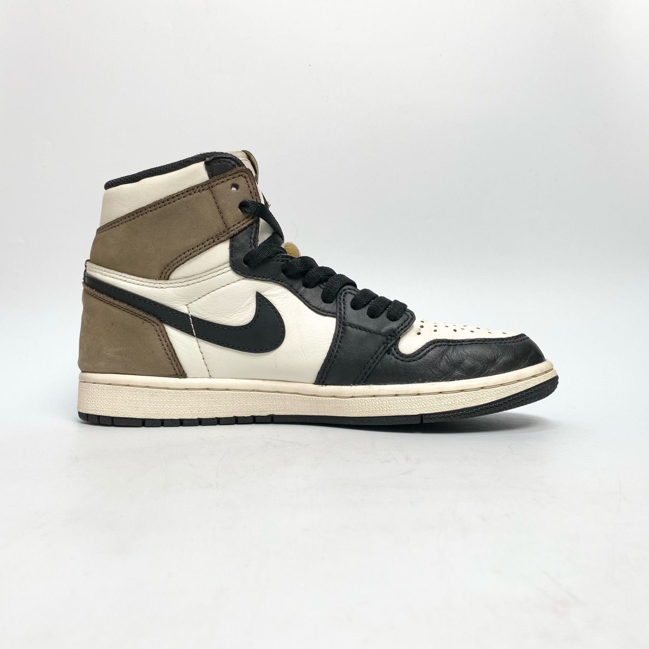  NIKE AIR JORDAN 1 RETRO HIGH OG DARK MOCHA 555088-105 