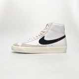  NIKE BLAZER MID ’77 VINTAGE WHITE BLACK BQ6806-100 