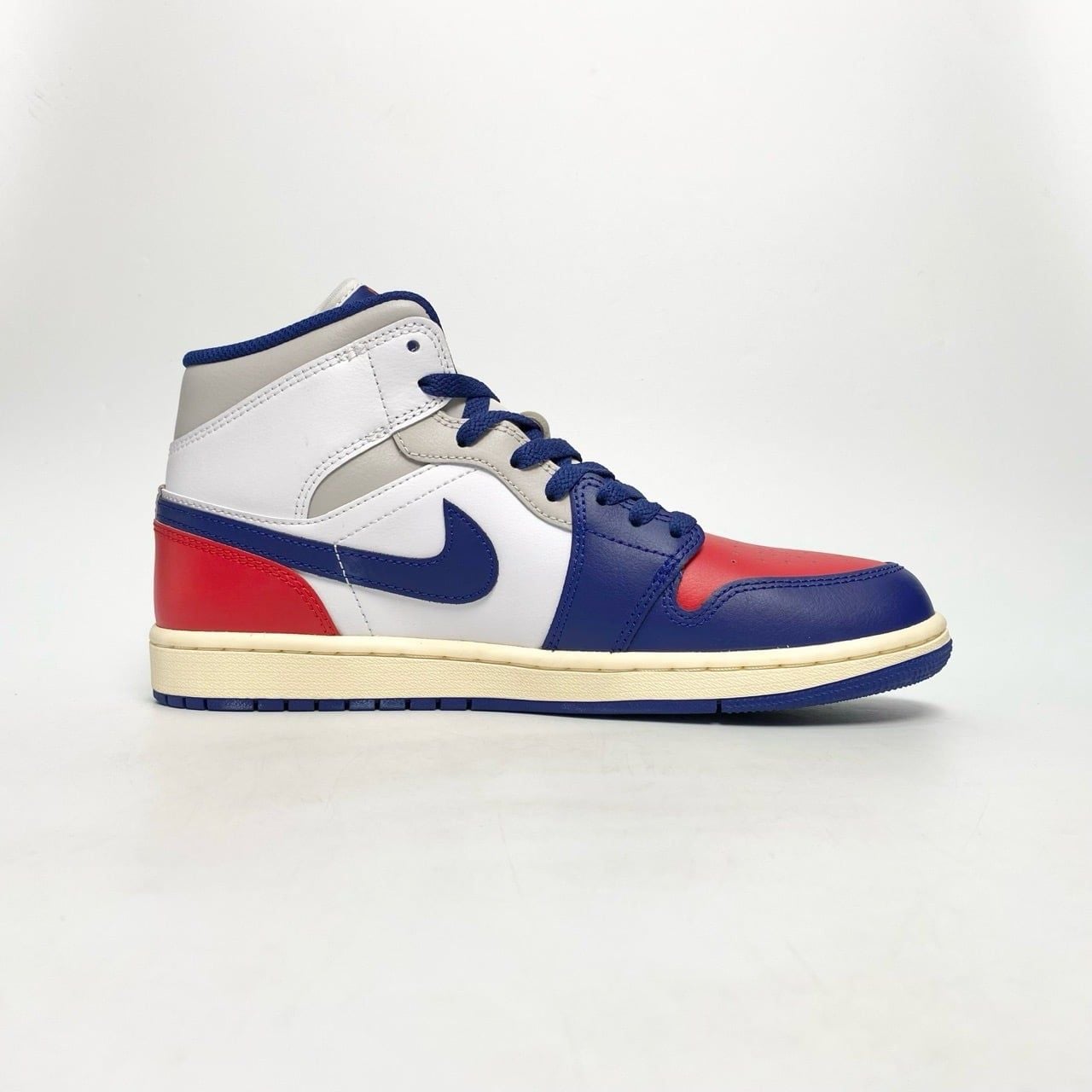  NIKE AIR JORDAN 1 MID RARE AIR DQ8426-102 