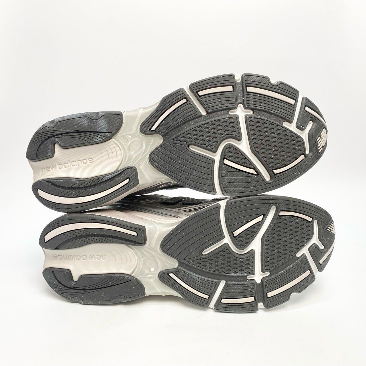  NEW BALANCE 2010 METALLIC SILVER GREY U2010753 