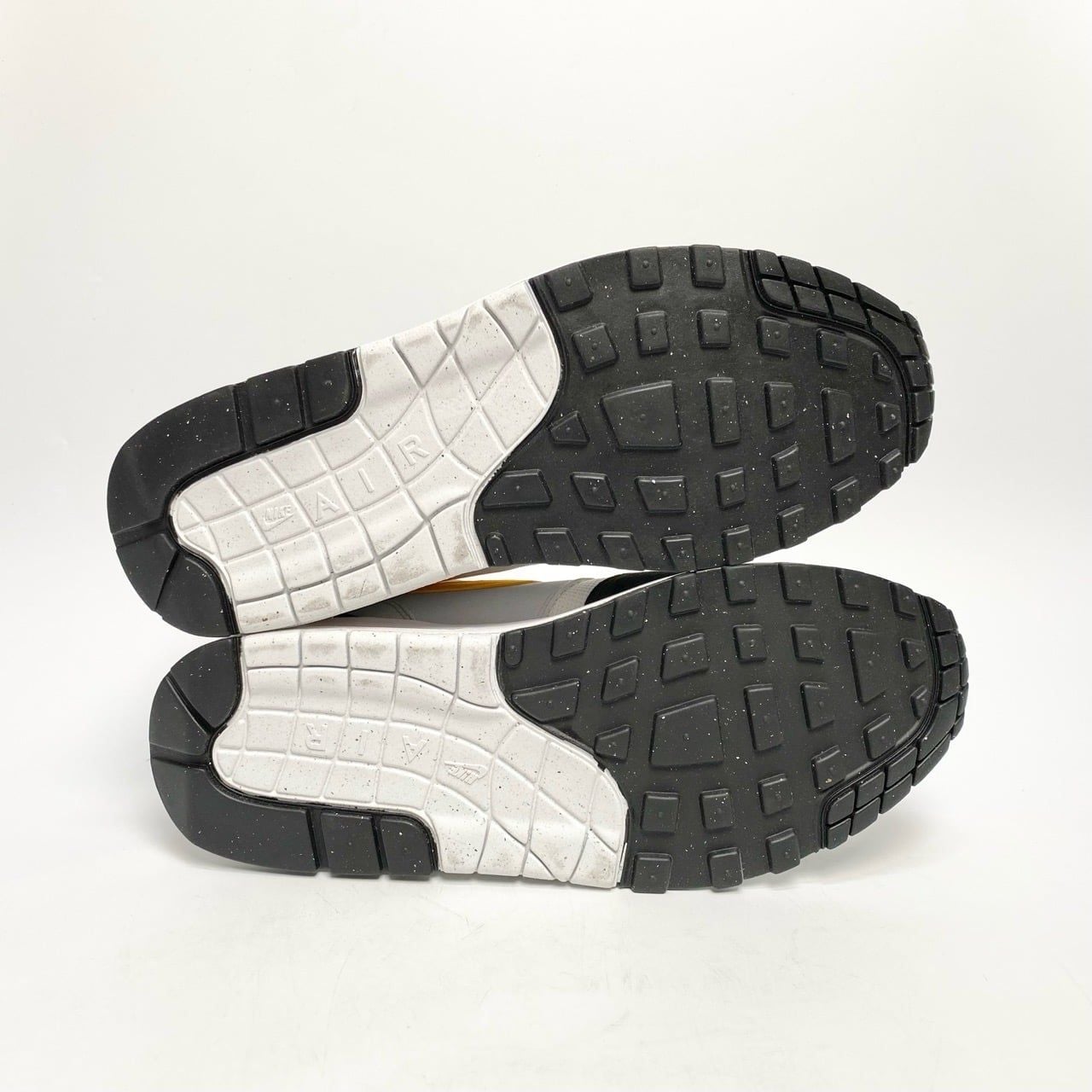  NIKE AIR MAX 1 WHITE UNIVERSITY GOLD FD9082-104 