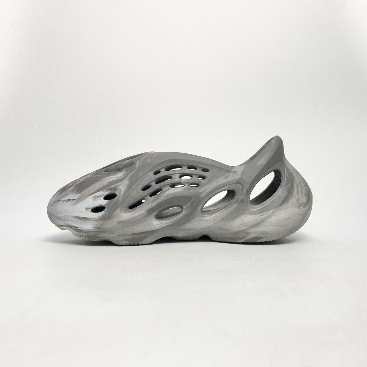  ADIDAS YEEZY FOAM RUNNER MX GRANITE IE4931 