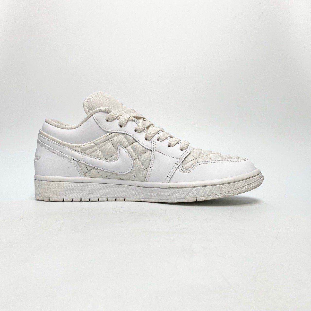  NIKE AIR JORDAN 1 LOW QUILTED WHITE DB6480-100 