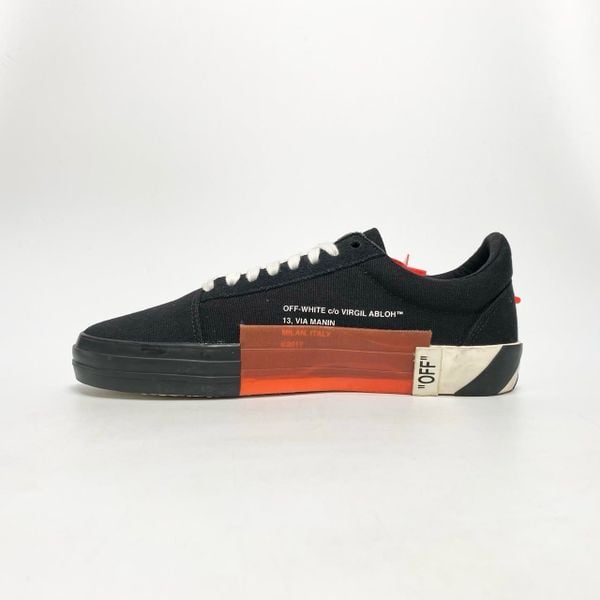  OFF-WHITE VULC LOW BLACK WHITE OMIA085R21FAB001-1001 