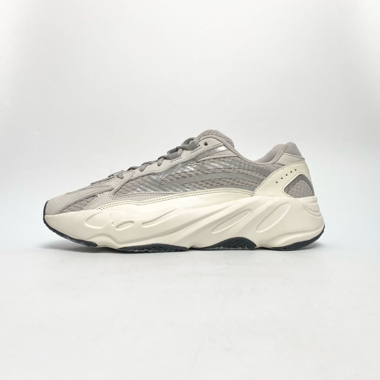  ADIDAS YEEZY BOOST 700 V2 STATIC EF2829 