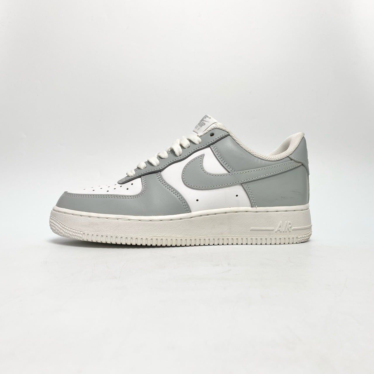  NIKE AIR FORCE 1 LOW WHITE LIGHT GREY FD9763-101 