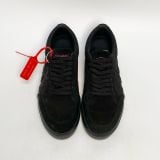  OFF-WHITE VULC LOW BLACK OMIA085R20 C210501010 