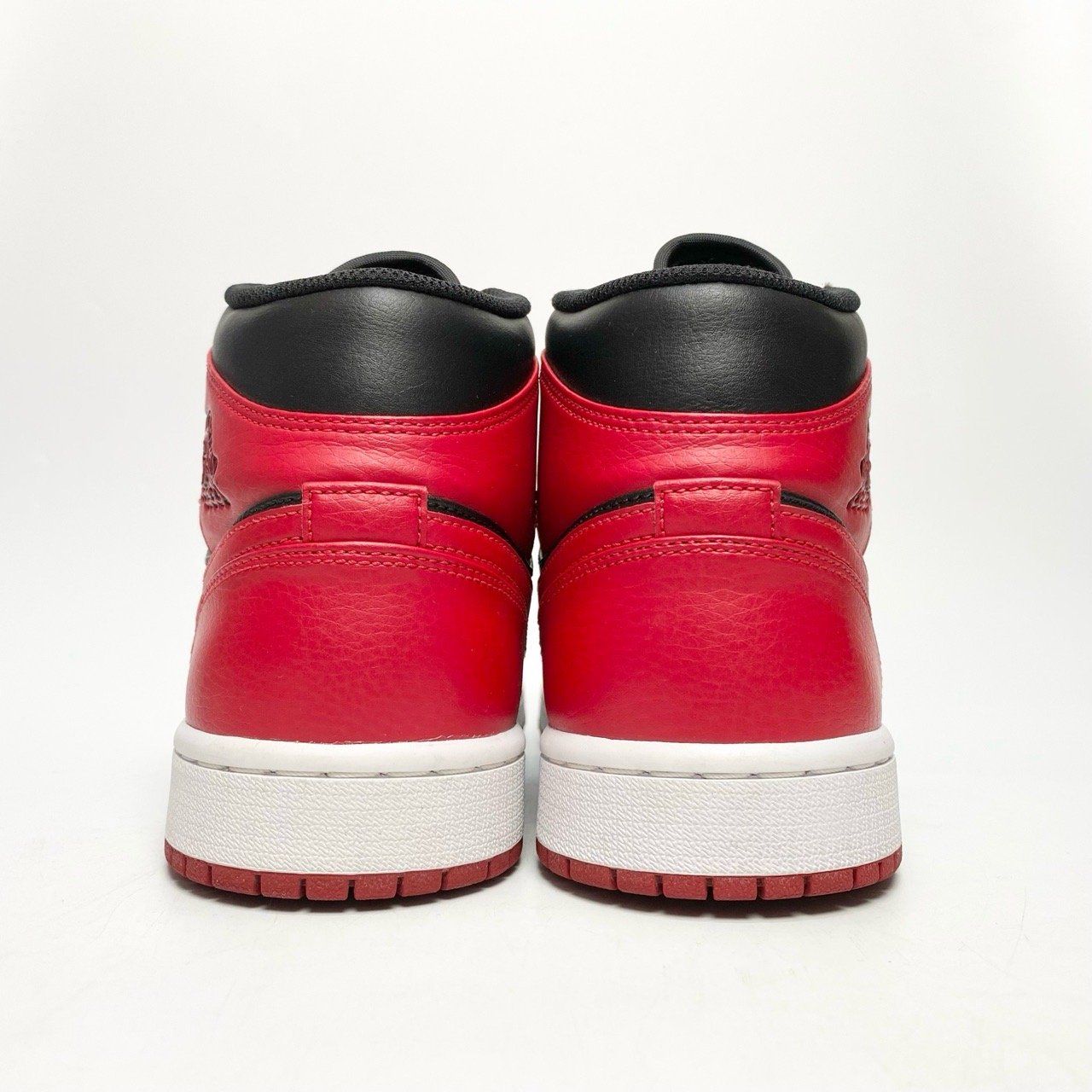  NIKE AIR JORDAN 1 MID BANNED 554724-074 