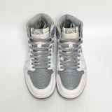  NIKE AIR JORDAN 1 RETRO HIGH OG WHITE STEALTH 555088-037 