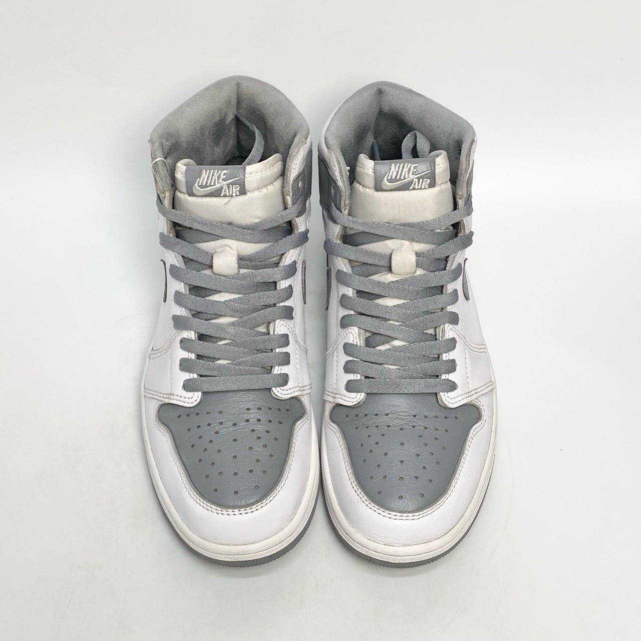  NIKE AIR JORDAN 1 RETRO HIGH OG WHITE STEALTH 555088-037 