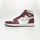  NIKE AIR JORDAN 1 RETRO HIGH OG BORDEAUX 555088-611 