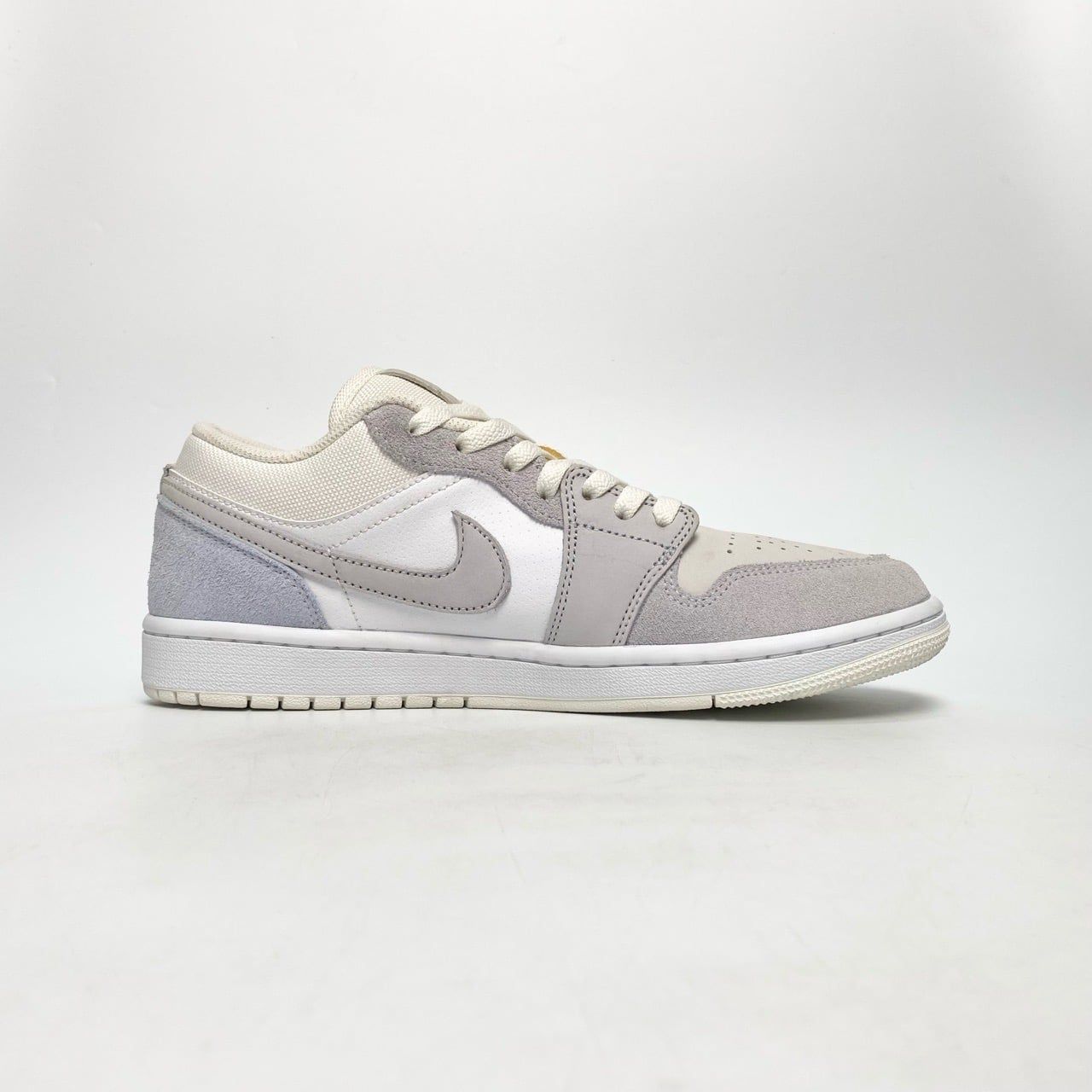  NIKE AIR JORDAN 1 LOW PARIS CV3043-100 