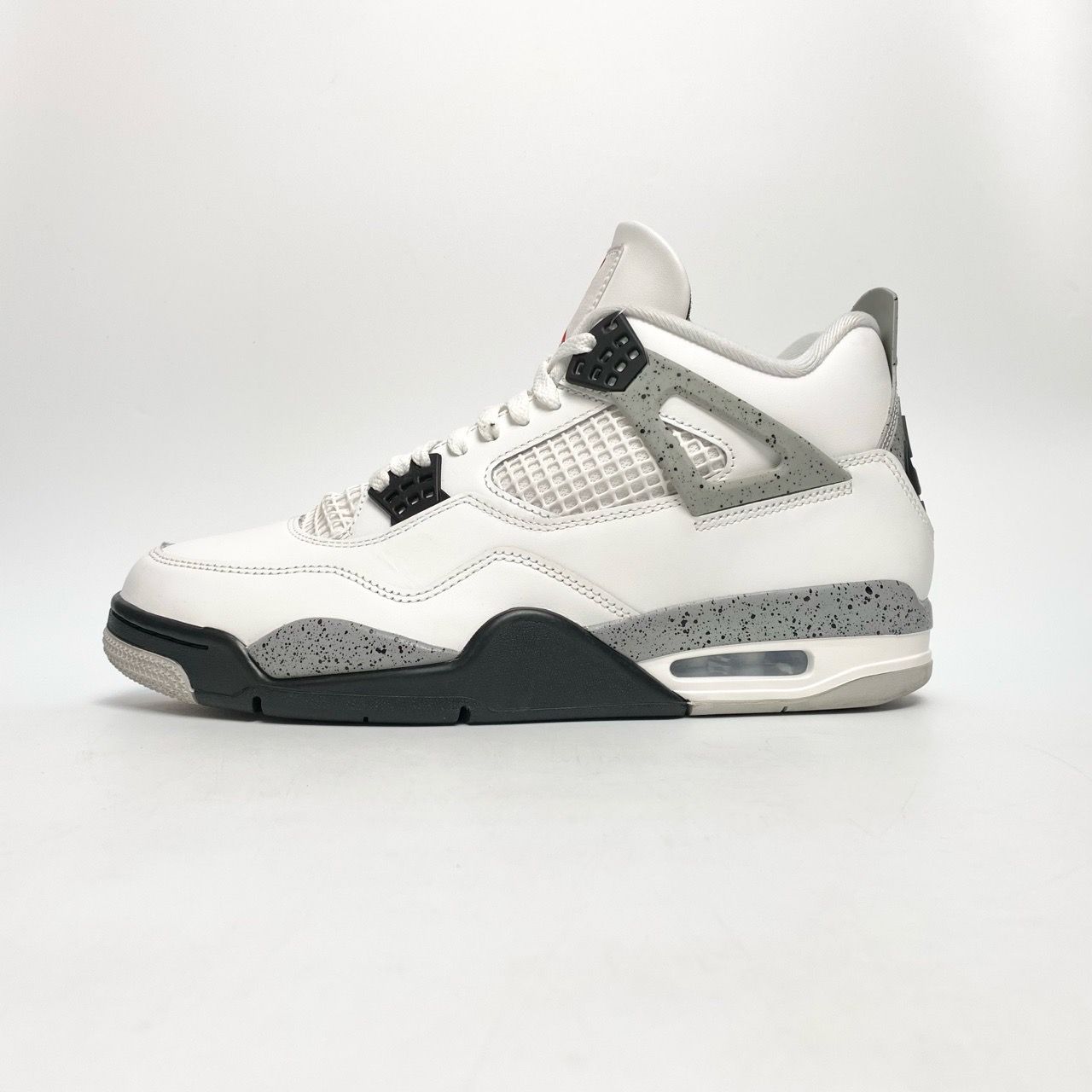 NIKE AIR JORDAN 4 RETRO WHITE CEMENT FV5029-100 