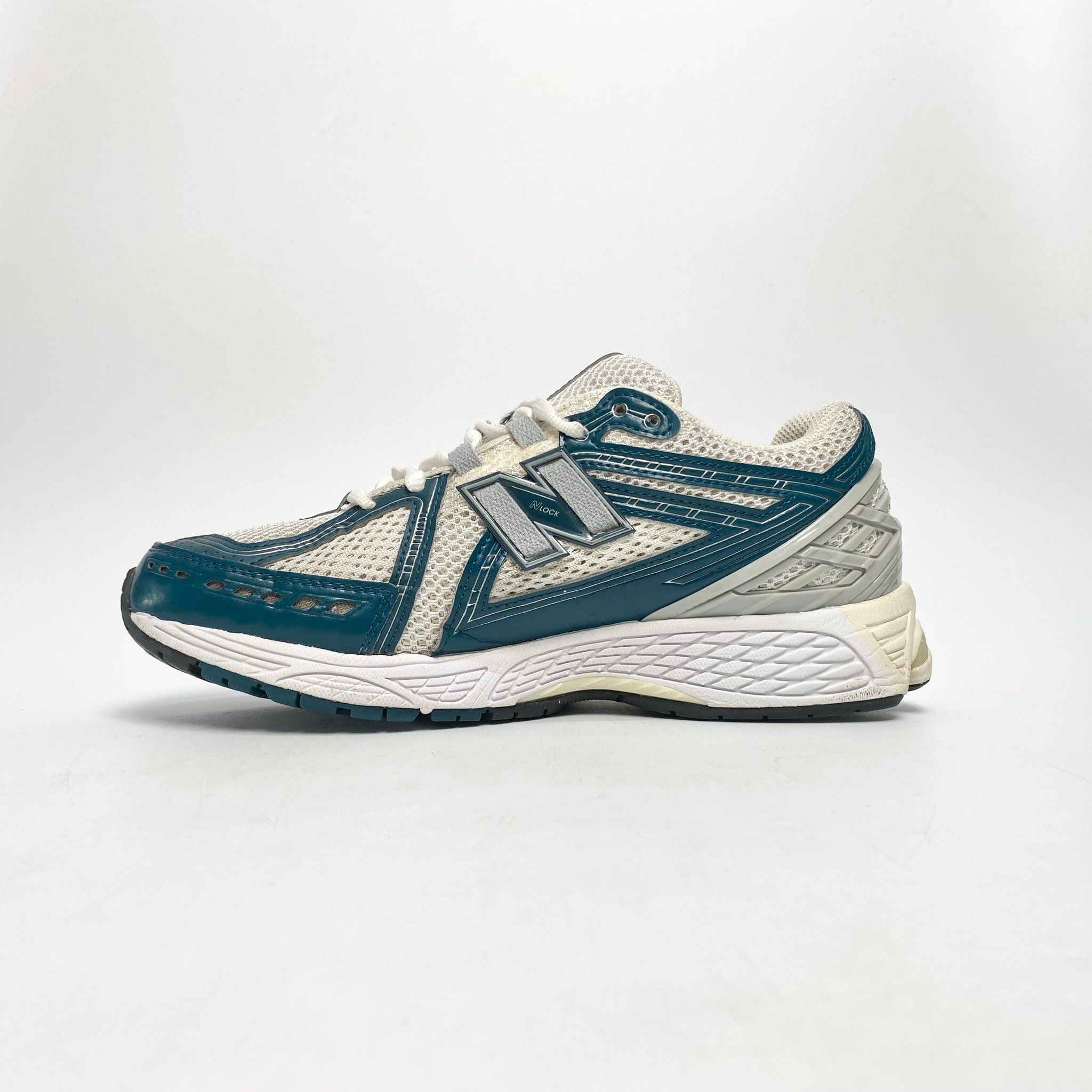  NEW BALANCE 1906R WHITE NAVY SILVER M1906RFA 