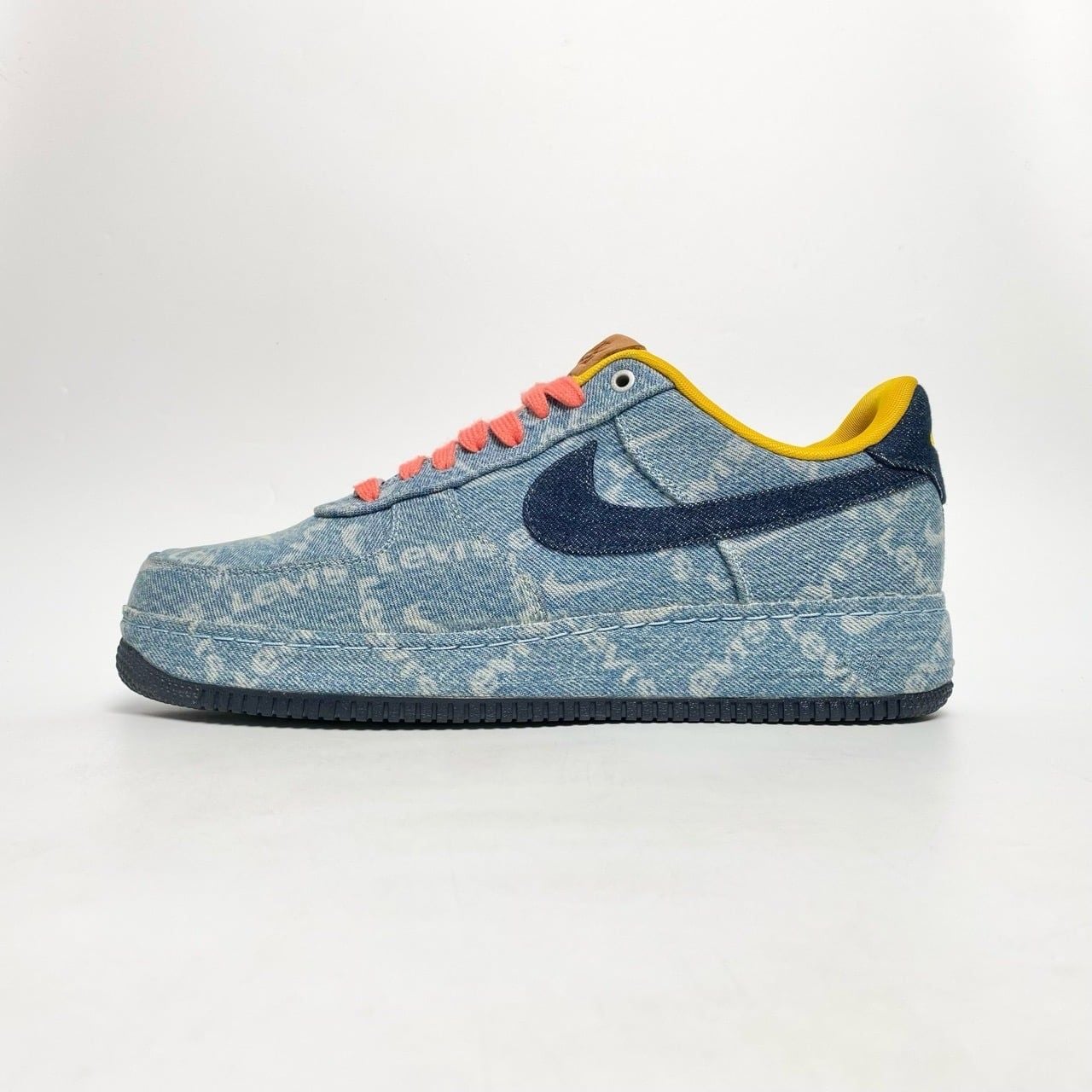  NIKE AIR FORCE 1 LOW LEVI'S EXCLUSIVE DENIM CV0670-447 