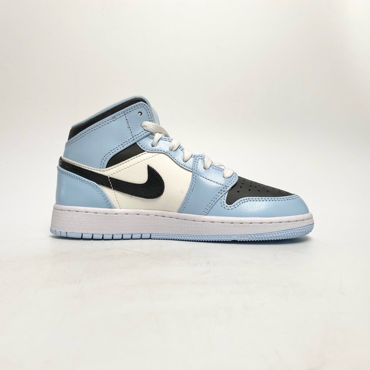  NIKE AIR JORDAN 1 MID GS ICE BLUE 555112-401 