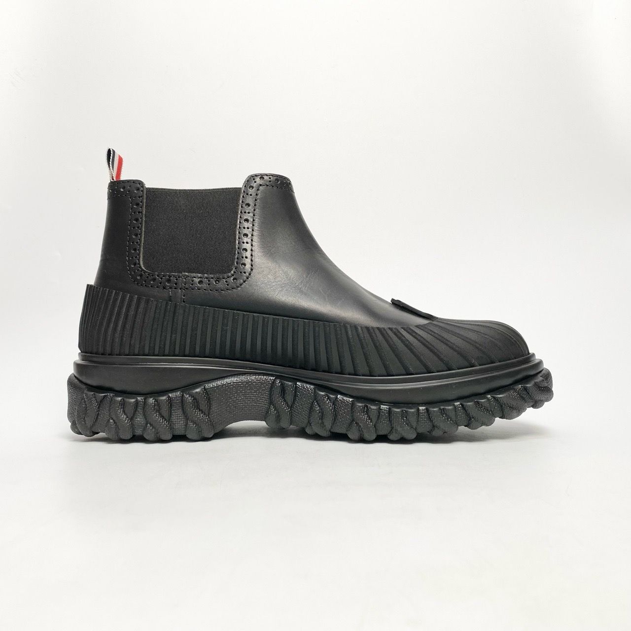  THOM BROWNE BOOTS BLACK MFB211A 00003 001 
