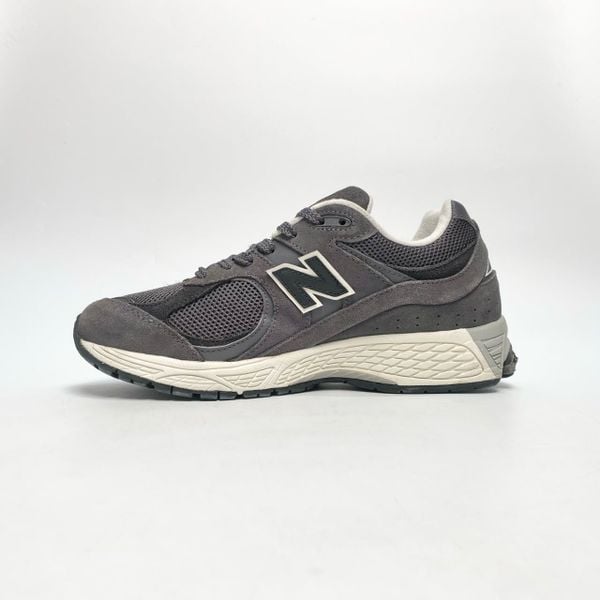  NEW BALANCE 2002R SUEDE PACK GREY M2002RFL 