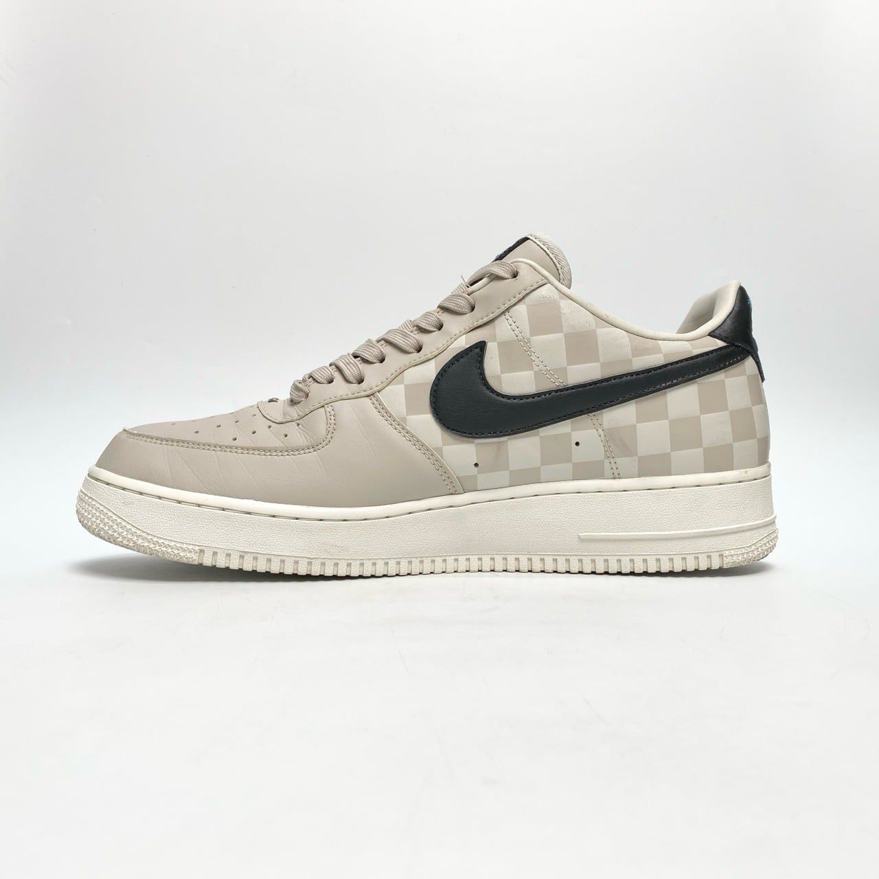  NIKE AIR FORCE 1 LEBRON JAMES STRIVE FOR GREATNESS DC8877-200 