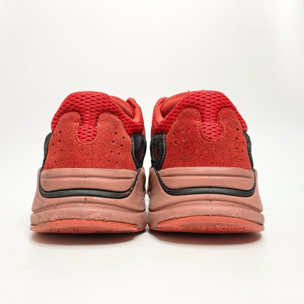  ADIDAS YEEZY BOOST 700 HI-RES RED HQ6979 