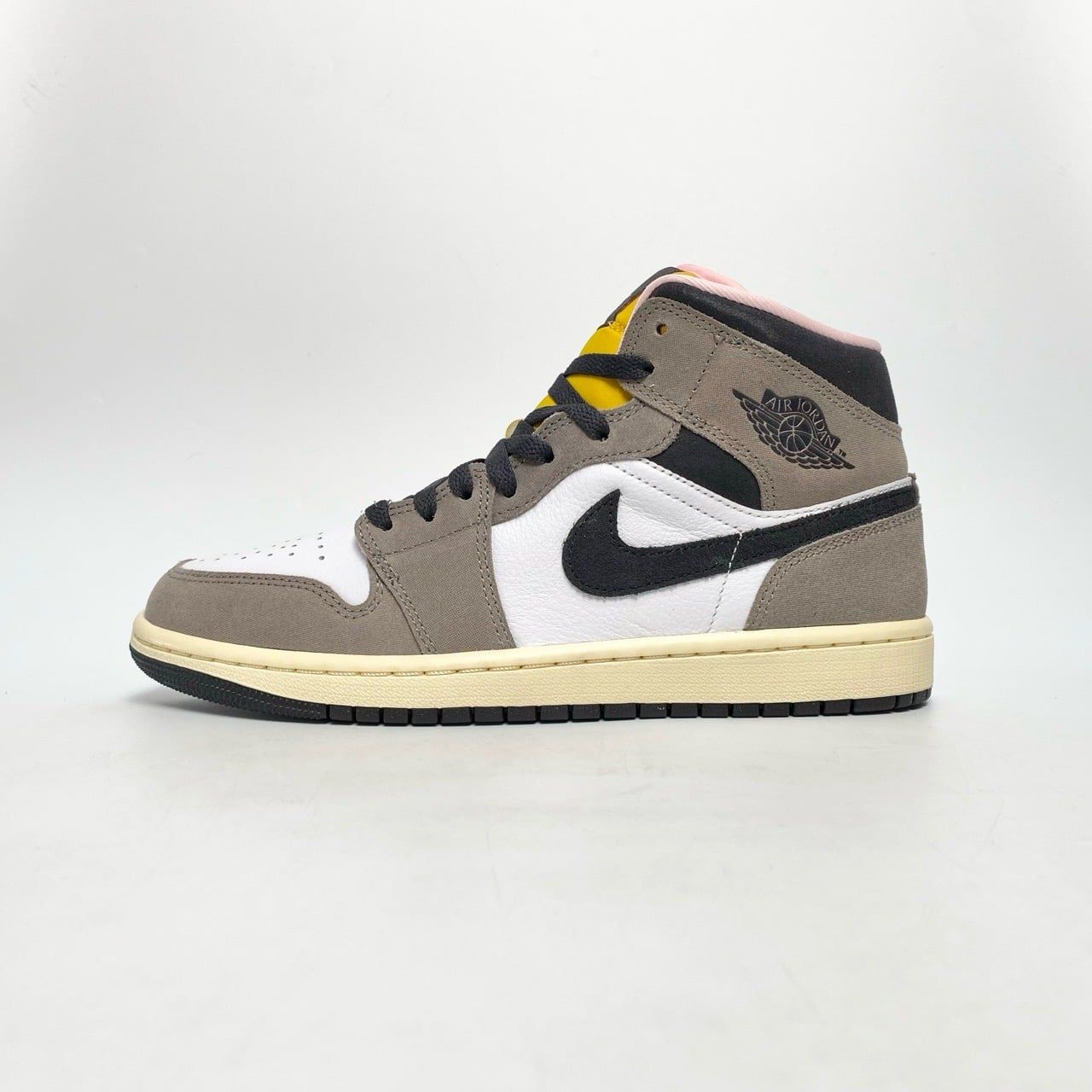  NIKE AIR JORDAN 1 MID SE WHITE CAVE STONE HQ2011-100 