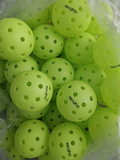  MAXVI PICKLEBALL: BÓNG [THI ĐẤU 606T - CHƠI THƯỜNG XUYÊN USA - TẬP MÀU VÀNG] & PHỤ KIỆN [TÚI - BAO - QUẤN CÁN] 