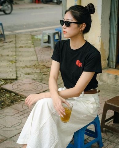  Áo Thun Chồng Ghế 