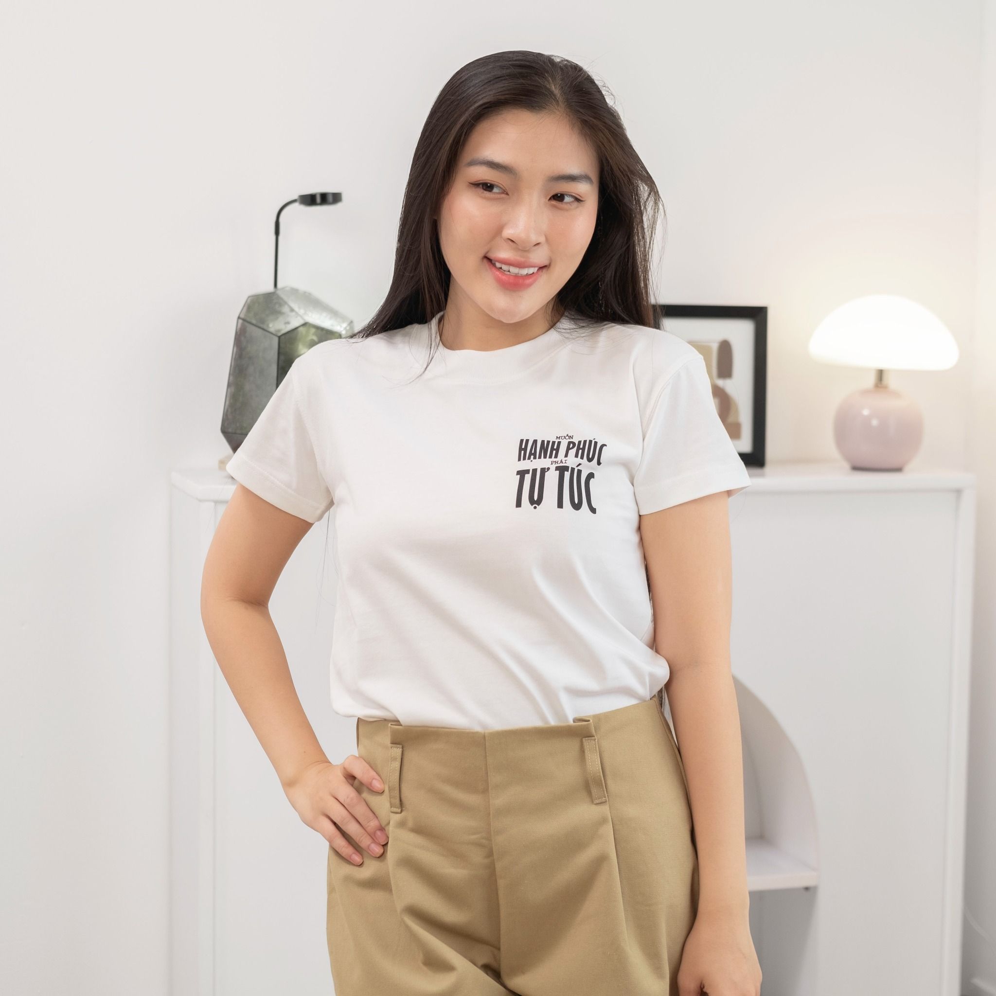 Hạnh Phúc Tự Túc T-Shirt