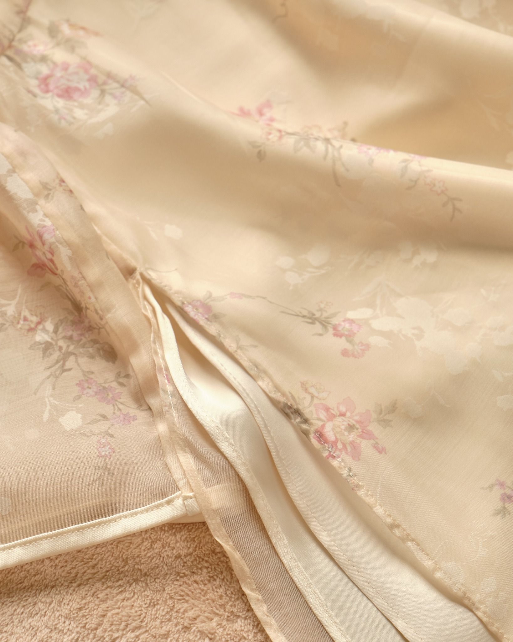  ÁO DÀI TƠ MỘC 26 