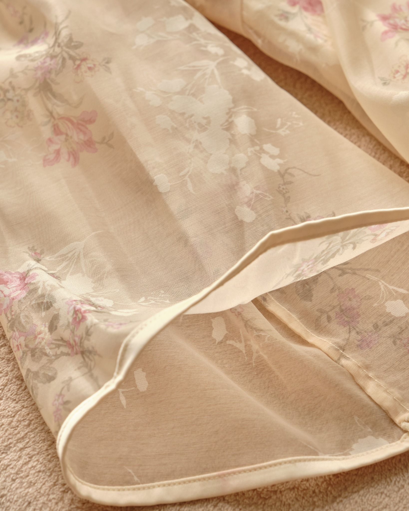  ÁO DÀI TƠ MỘC 26 