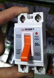  Cầu dao điện tự dộng CB , aptomat 30A G8 Home 