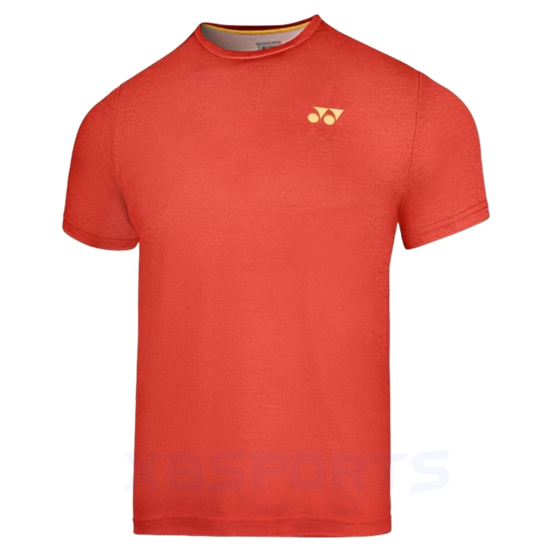 Áo thun thể thao cổ tròn tay ngắn màu đỏ cam trơn, bề mặt vải dệt melange, logo Yonex màu vàng cam ở ngực trái, viền cổ trong màu vàng cam tương phản