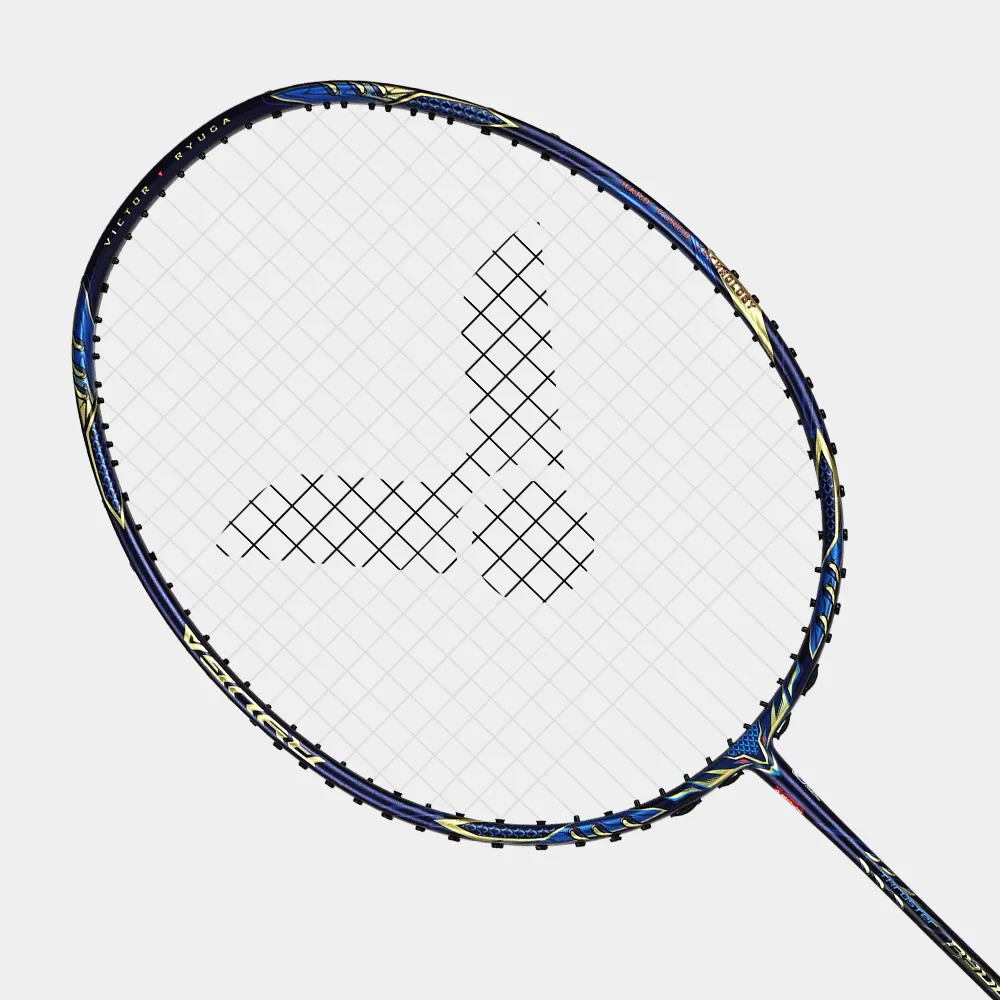 Vợt cầu lông Victor Ryuga II Pro China Open 2026 khung xanh navy đậm, họa tiết vàng gold và xanh dương ánh kim quanh khung, logo Victor ở giữa mặt vợt