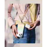  Vỏ bảo vệ AIRPOD PRO 3 UNIQ IRIDESCIA 