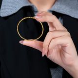  Vòng tay Titan SST Kiểu dập khía dạng nông tay không khóa cài Không Đen Gỉ VT76 