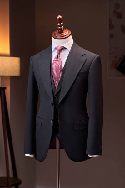 Áo vest đen kẻ vuông chìm - AV407