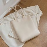  Túi Tote Da PU Tối Giản Với Thiết Kế Trơn 