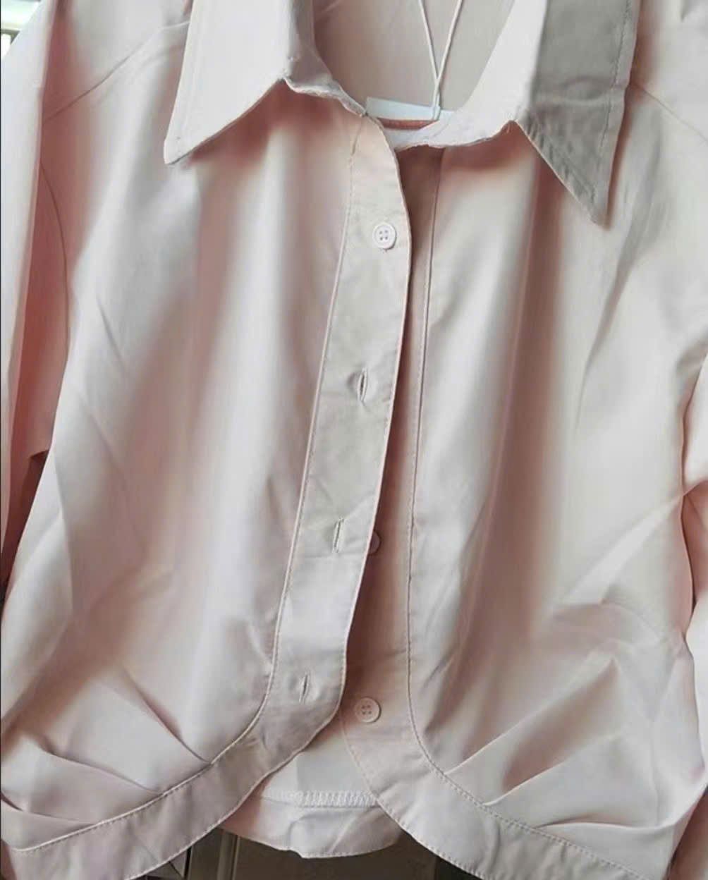  Áo Sơ Mi Croptop Cách Điệu 