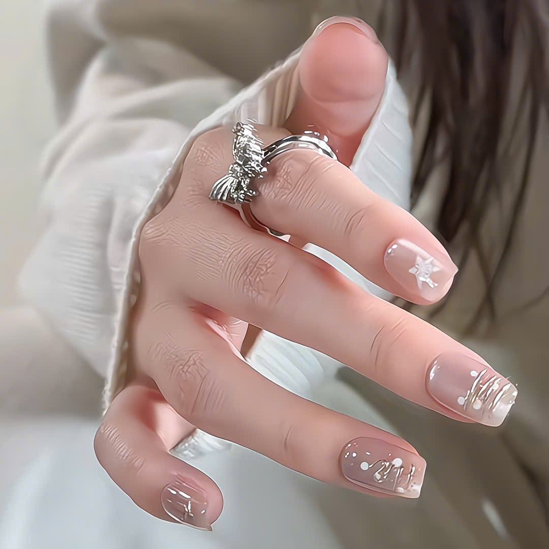  Móng Giả Noel Vuông Đơn Giản 